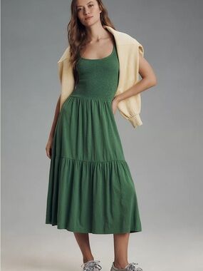 Sleeveless Smocked Midi Dress in Green